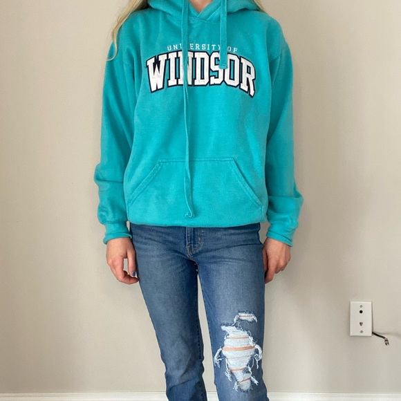 University of Windsor hoodie - Picture 2 of 4